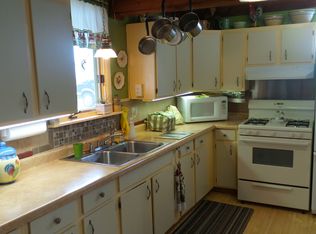 1317 S 15th St, Manitowoc, WI 54220