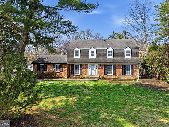 2nd image of 1002 Kimberwicke Rd