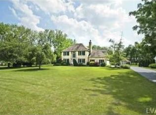 3656 Hickory Hill Rd, Bethlehem, PA 18015