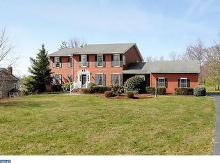 24 Van Dyke Rd, Hopewell, NJ 08525