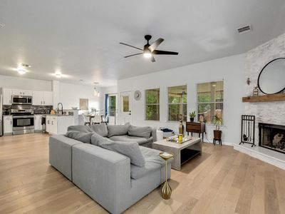 2006 Stephanne Creek Cv, Austin, TX, 78744