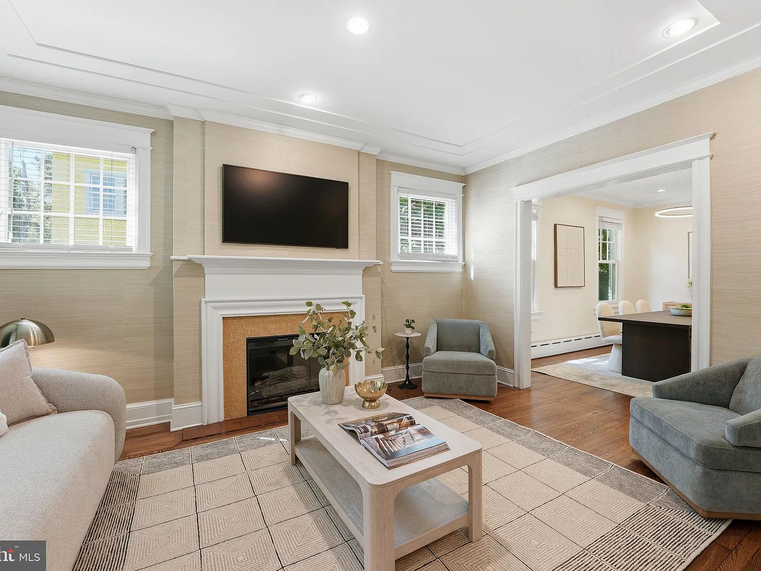 4 bed, 3.5 bath, 2560 sqft, $6,000 — Photo 3