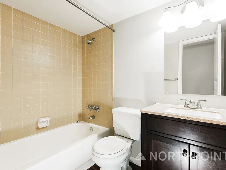 601 Highview Ter S — Photo 14