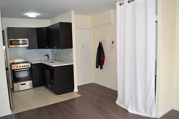 Rented by OvCo Realty | media 22