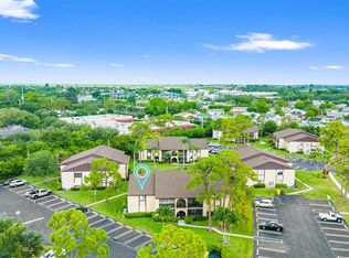 441 Pine Glen Ln APT A-1, Greenacres, FL 33463