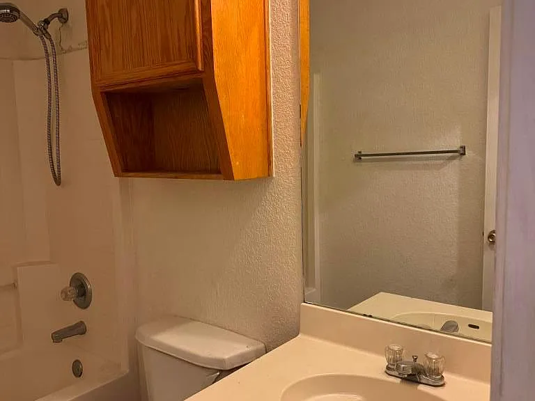 3312 Cantabrian Dr #D — Photo 11