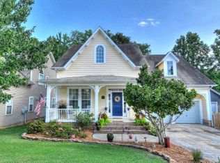 7013 Holly Grove Ct, Matthews, NC 28104