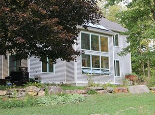 20 Mayo Rd, Hubbardston, MA 01452