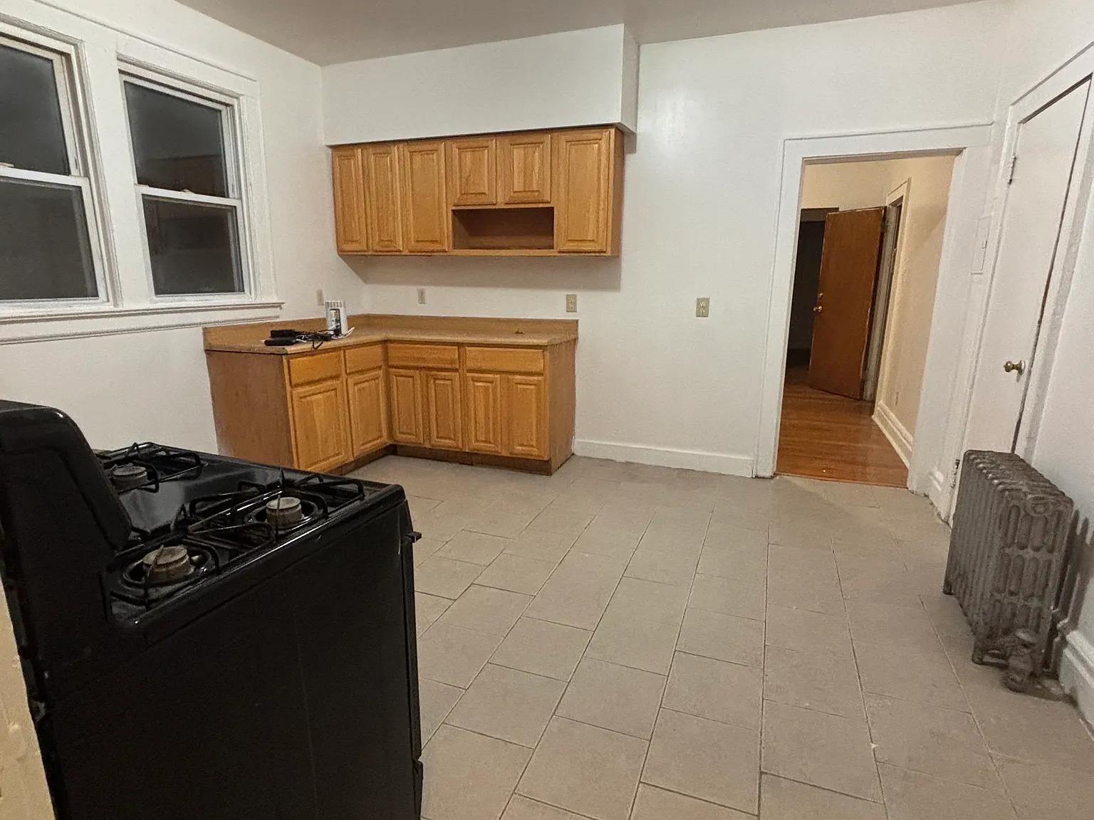 3 bed, $2,000 — Photo 2