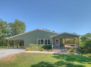 9220 Pecan Dr, Neosho, MO 64850