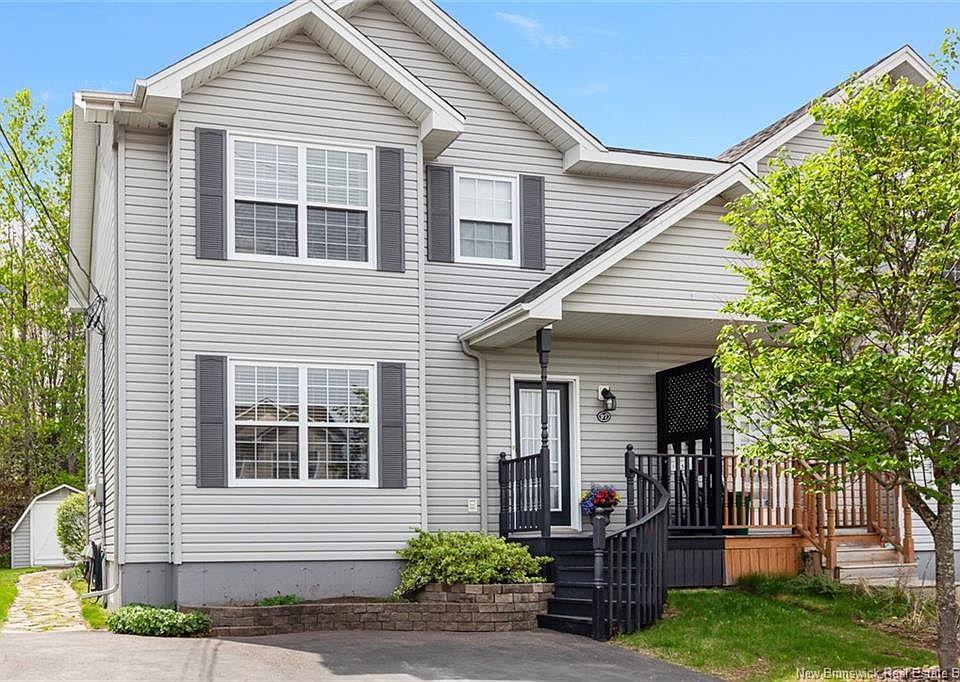 1st image of 97 Merlot Cres