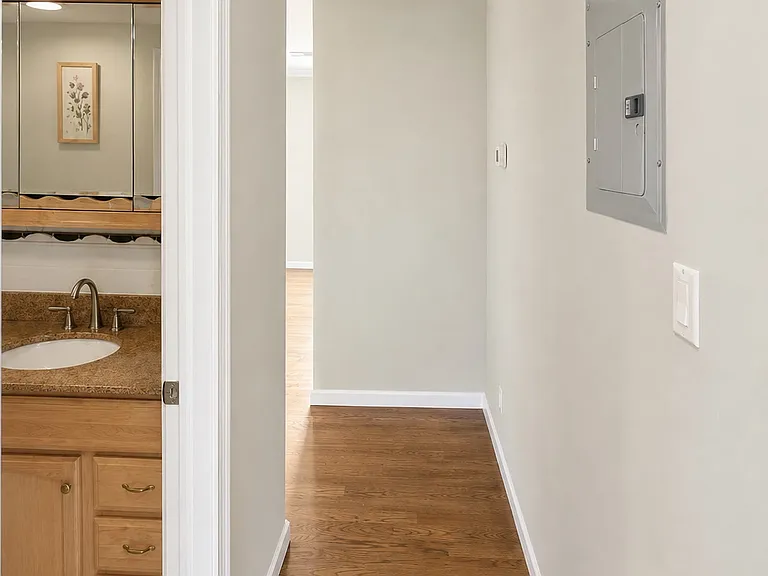 77 Cedar St #3 — Photo 25