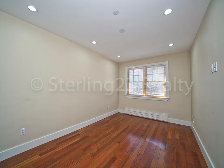 21-08 Steinway St #4 — Photo 10
