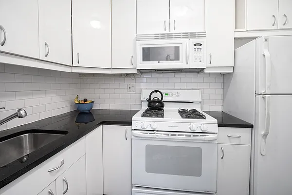 Sold by Compass | media 3