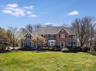 2 Fieldcrest Rd, Chester, NJ