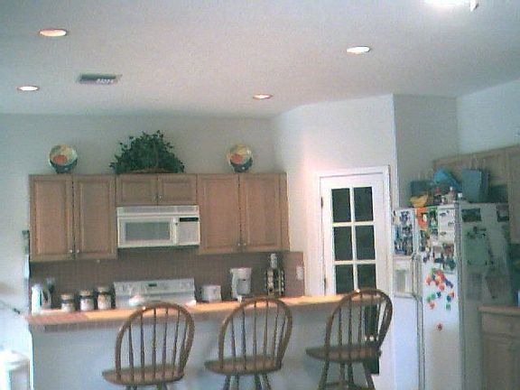 Oak Kitchen with walk-in pantry