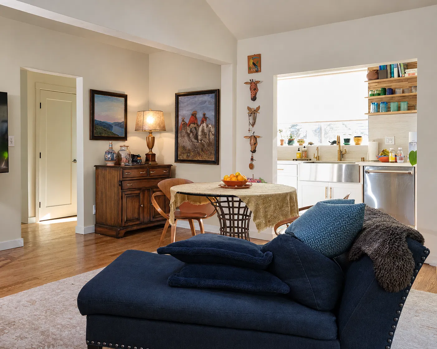 1 bed, 1200 sqft, $4,400 — Photo 3