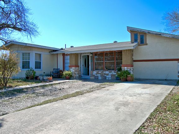 2nd image of 2619 Frontier Dr