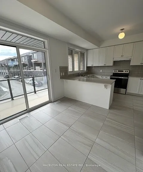 17 Haydock Way — Photo 1