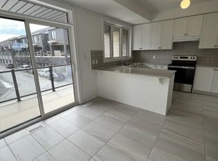 17 Haydock Way, Whitby, ON L1N 0M6