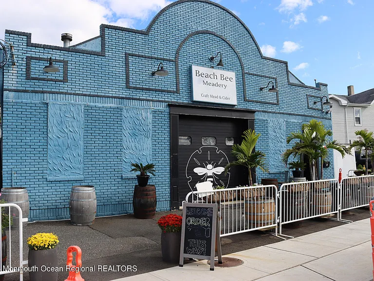 111 Long Branch Ave — Photo 32