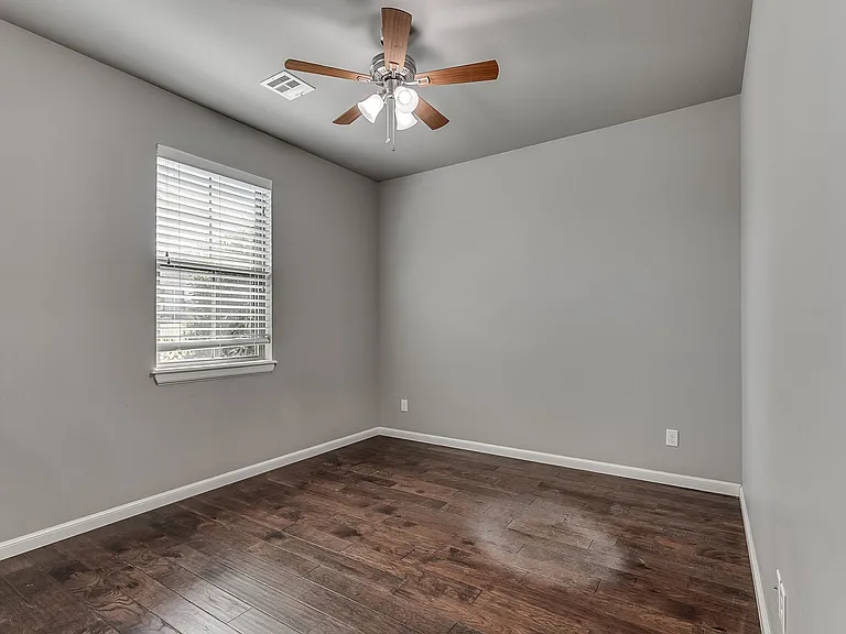 2709 Pacifica Ln — Photo 10