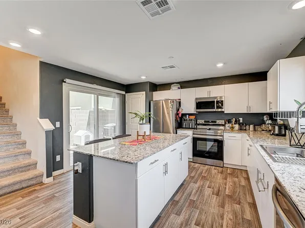 5617 Craftsman Ave, Las Vegas, NV 89122