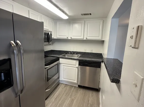 2533 N Alafaya Trl APT 62, Orlando, FL 32826