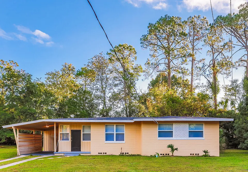 4817 Manville Cir