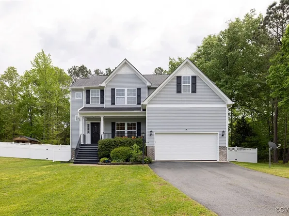 8819 Lake Jordan Cir, North Dinwiddie, VA 23803