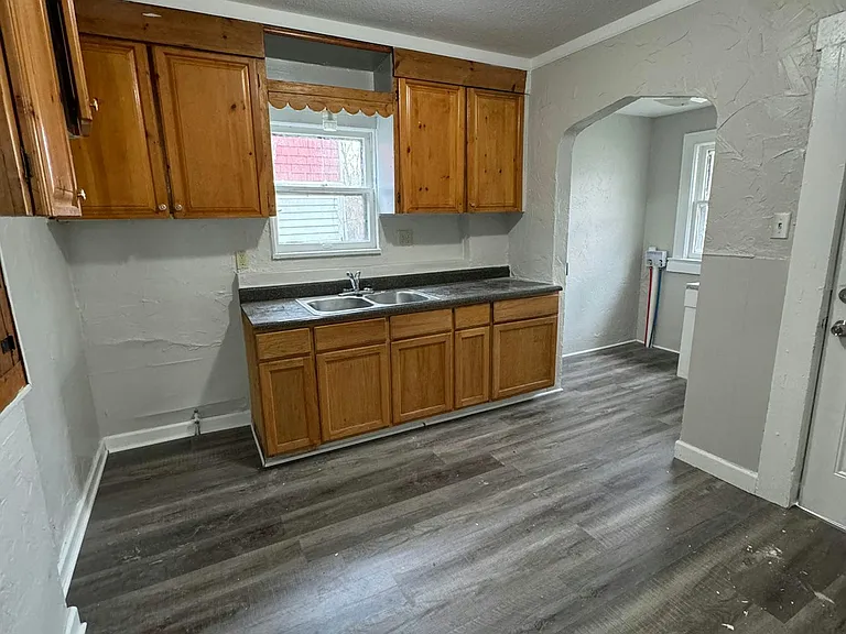 623 Storer Ave — Photo 14