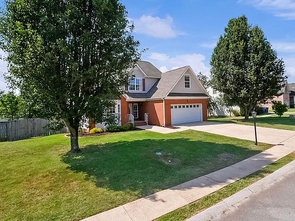 3rd image of 2287 Gibbons Rd