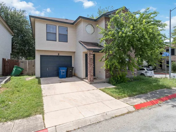 8902 Breezefield, San Antonio, TX 78240