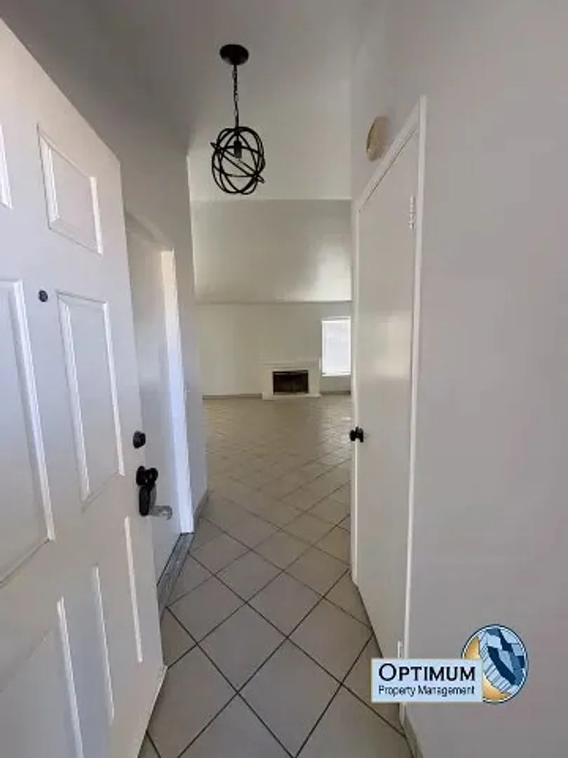 Beautifully Updated 3-Bedroom Home in Adelanto — Photo 4