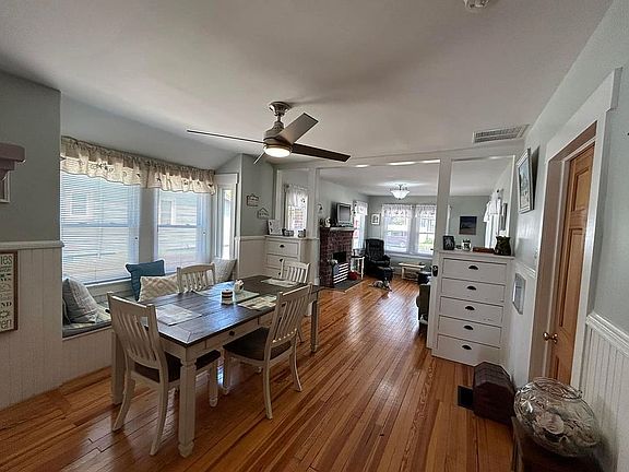 5th image of 342 Forepeak Ave