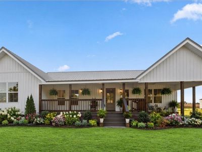 1335 Clifford Loop, Blackshear, GA, 31516