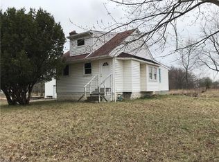 545 Moore Rd, Avon Lake, OH 44012