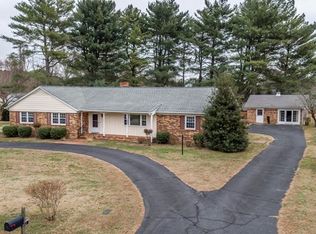 60 Lee Ave, Warsaw, VA 22572