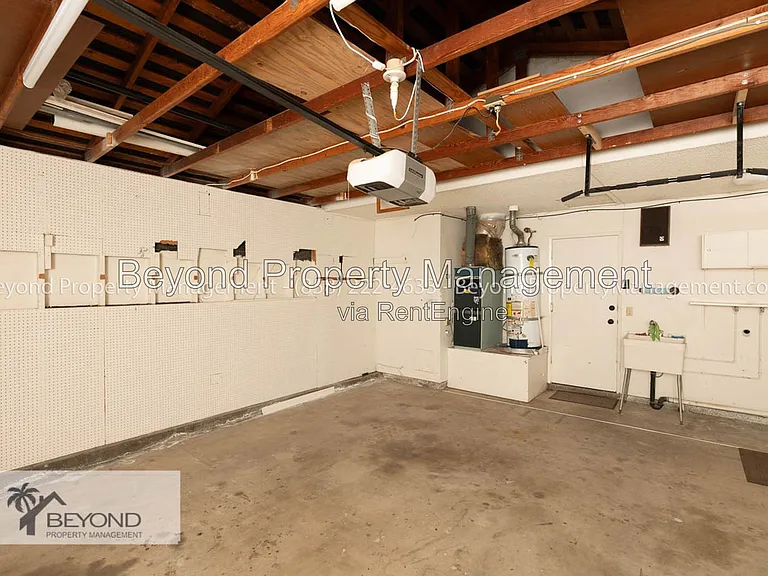 902 La Sombra Dr — Photo 12