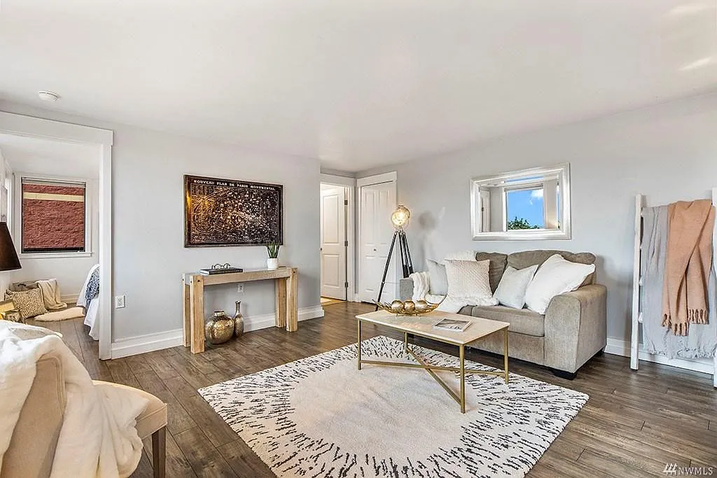 1 bed, 602 sqft, $2,100 — Photo 3