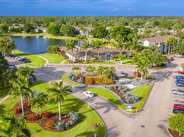 325 Lago Cir #310-107