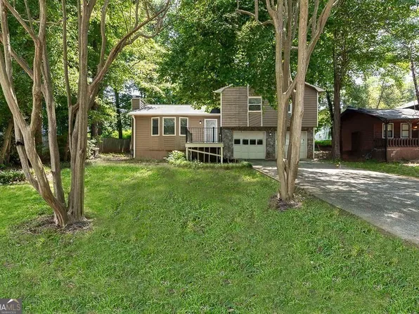 795 Sheppard Cv, Stone Mountain, GA 30083