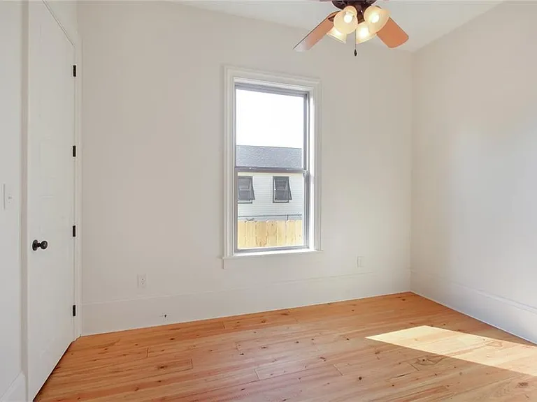 1827 Lapeyrouse St — Photo 10
