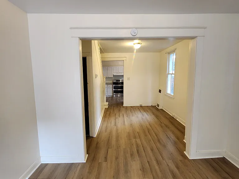 212 Chestnut St — Photo 4