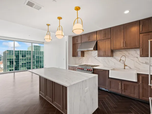 1616 W End Ave #2703, Nashville, TN 37203