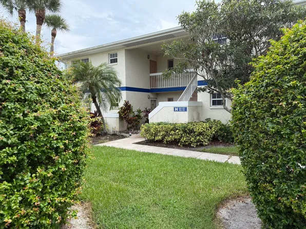 1512 SE Royal Green Cir #203, Port Saint Lucie, FL 34952