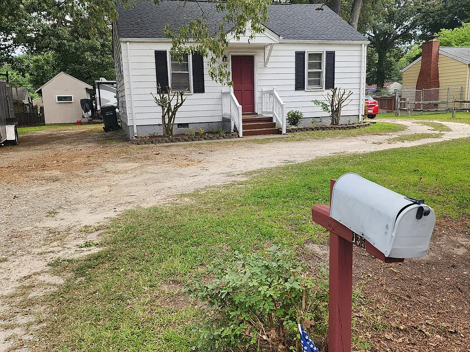 135 Banneker Dr