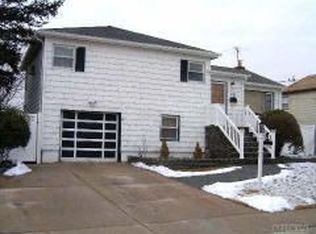 414 Miller Ave, Freeport, NY 11520