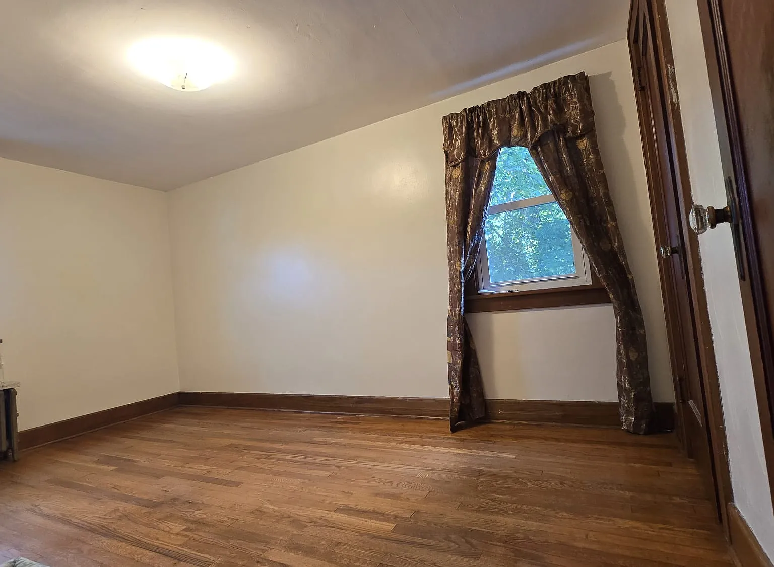 3 bed, 1550 sqft, $1,850 — Photo 1