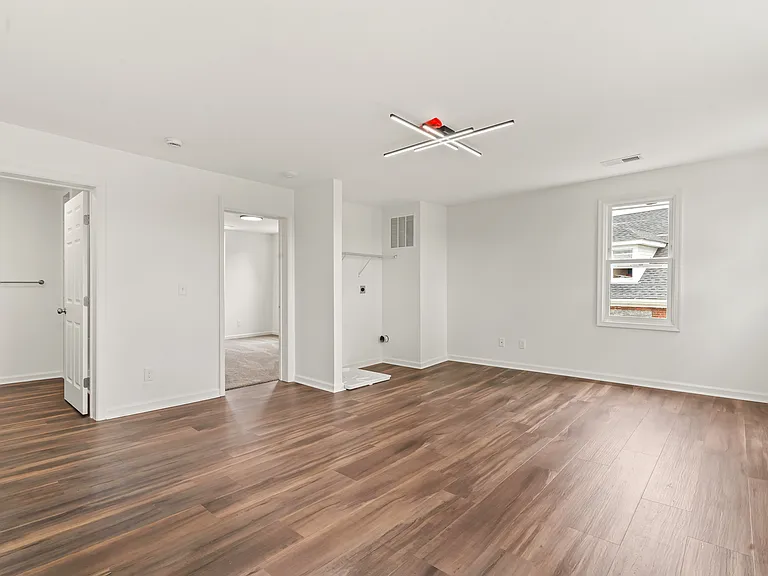753 W Washington St #B — Photo 19